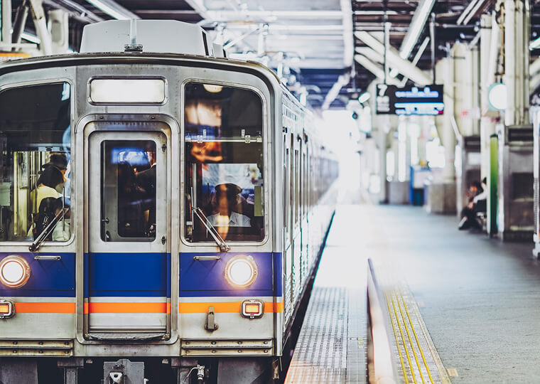 なんば駅メディア